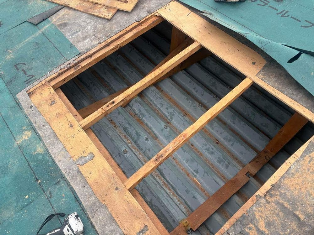 いなべ市の屋根工事をリペイント匠が施工した写真