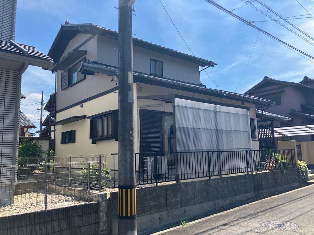 四日市市の外壁塗装をリペイント匠が施工した写真