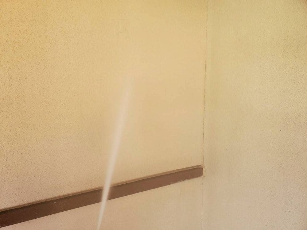 四日市市の外壁塗装をリペイント匠が施工した写真