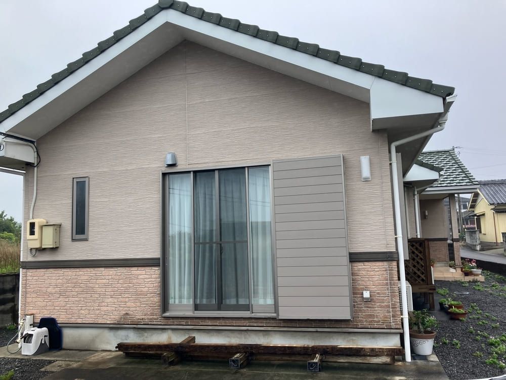 M様(志摩)施工前_外壁全体 (2) 志摩市の外壁塗装をリペイント匠が施工した写真