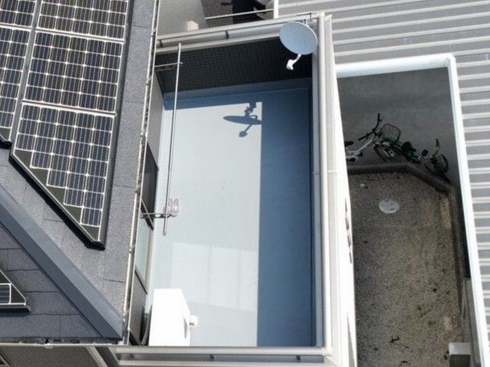 亀山市の外壁塗装、屋根塗装、防水工事をリペイント匠が施工した写真