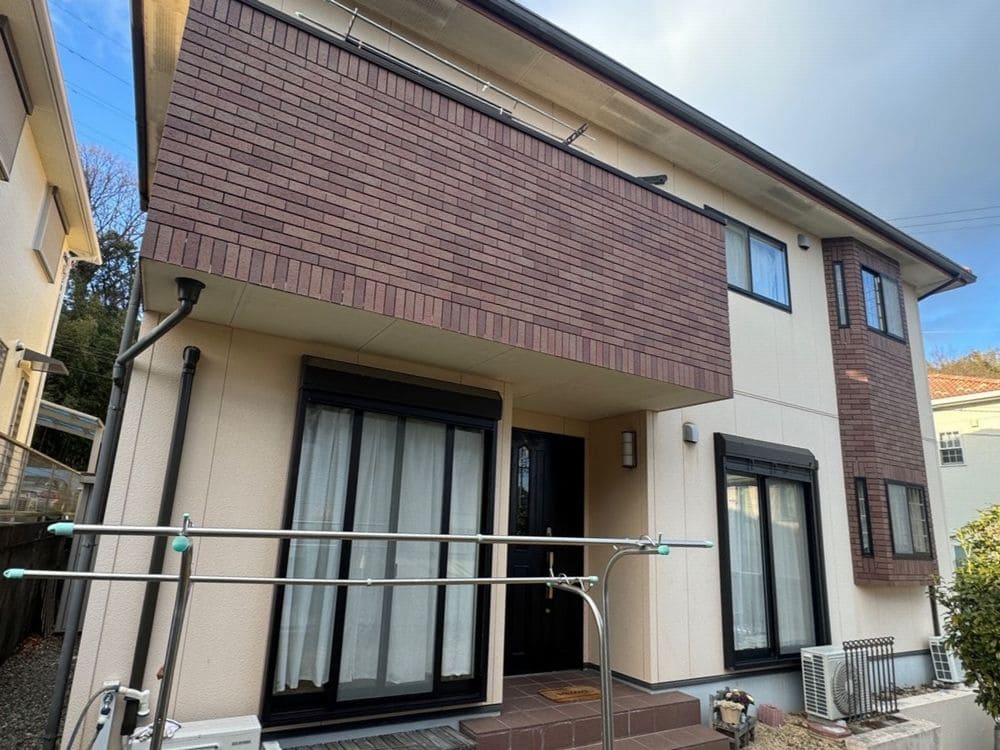 H様(四日市市日永)_施工前_外壁全体 四日市市の外壁塗装、防水工事をリペイント匠が施工した写真