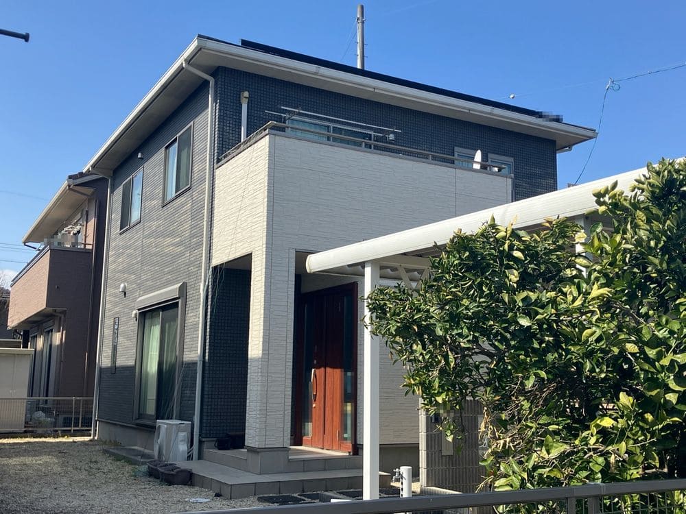 亀山市 N様 施工前 (3) 亀山市の外壁塗装、屋根塗装、防水工事をリペイント匠が施工した写真