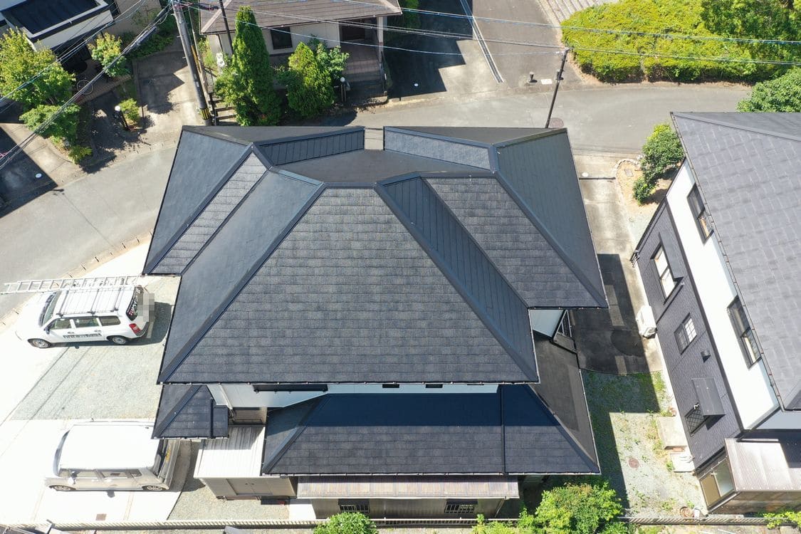 施工後_屋根 度会郡で外壁・屋根塗装と防水工事をリペイント匠が施工した写真