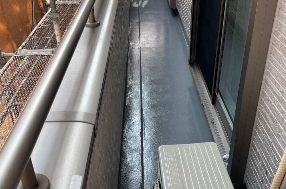 津市で外壁塗装、防水工事をリペイント匠が施工した写真