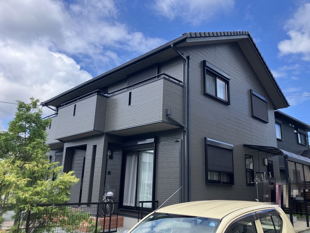 施工後_外壁全体 (2) 多気郡で外壁塗装と防水工事をリペイント匠が施工した写真
