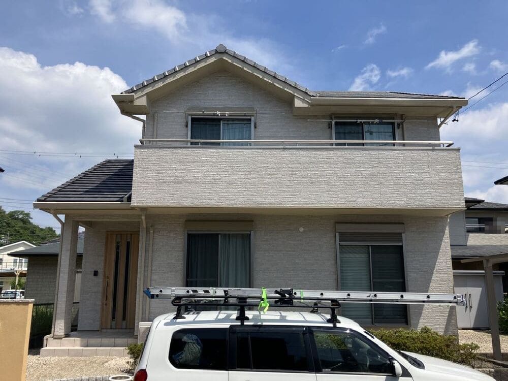 K様(津)施工後_外壁全体 (2) 津市で外壁塗装、防水工事をリペイント匠が施工した写真