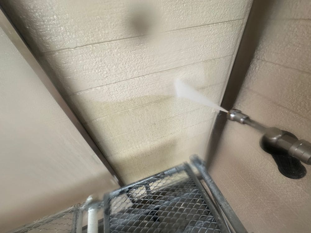 四日市市の外壁・屋根塗装をリペイント匠が施工した写真