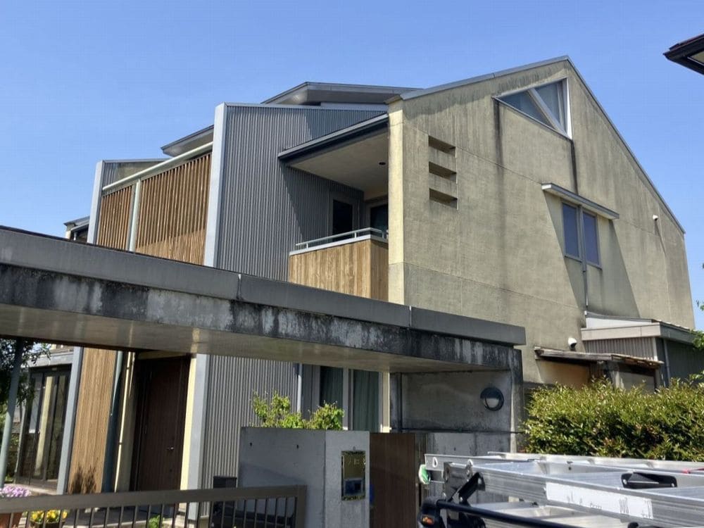 津市の外壁塗装、屋根塗装をリペイント匠が施工した写真