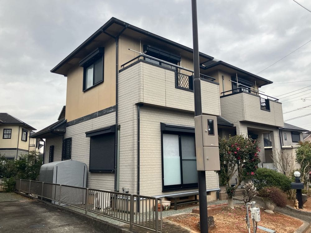 施工前_外壁全体 (2) 度会郡で外壁・屋根塗装と防水工事をリペイント匠が施工した写真