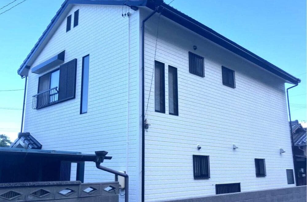 津市の外壁・屋根塗装をリペイント匠が施工した写真