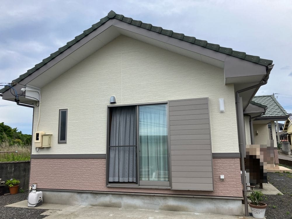 M様志摩市大王町_施工後_外壁全体 (2) 志摩市の外壁塗装をリペイント匠が施工した写真
