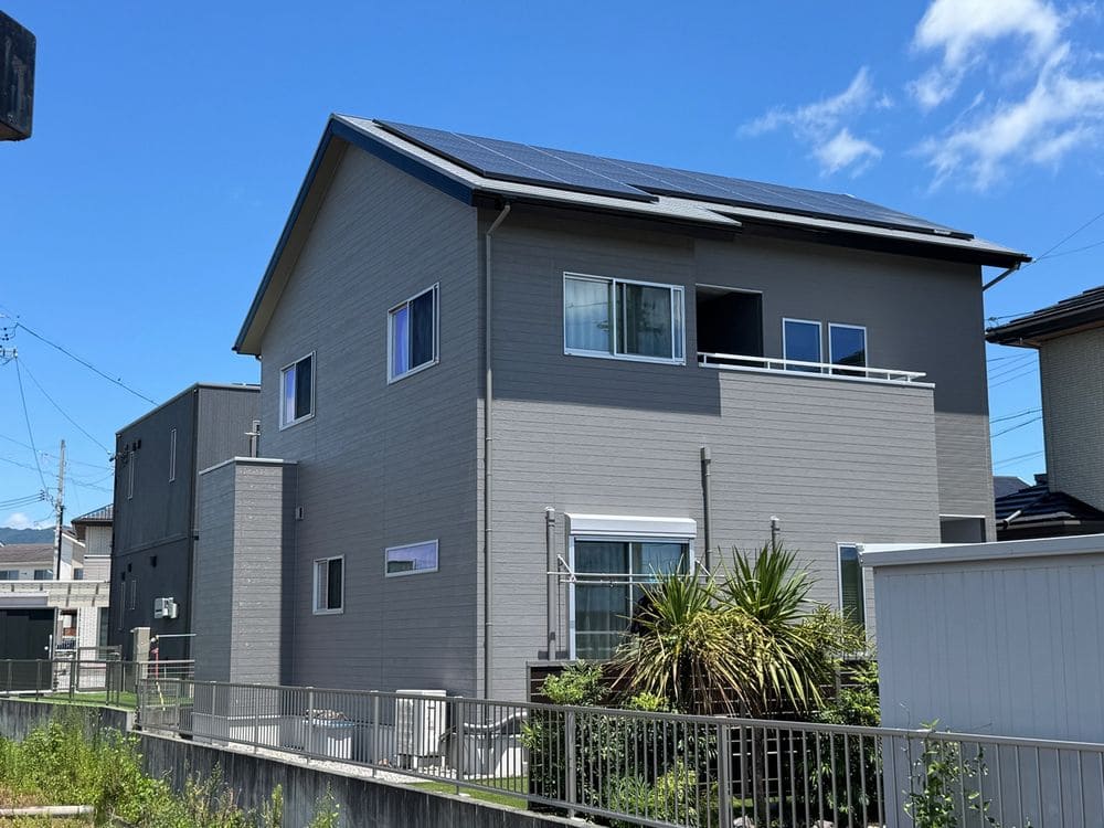 K様(いなべ市員弁町)_施工後_外壁全体 (2) いなべ市の外壁塗装、屋根塗装、防水工事をリペイント匠が施工した写真