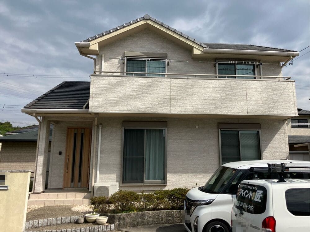 K様(津)施工前_外壁全体 (2) 津市で外壁塗装、防水工事をリペイント匠が施工した写真
