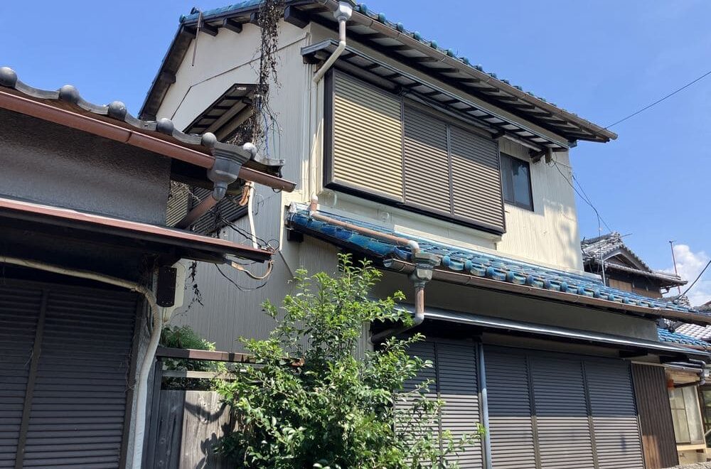 松阪市で外壁塗装をリペイント匠が施工した写真