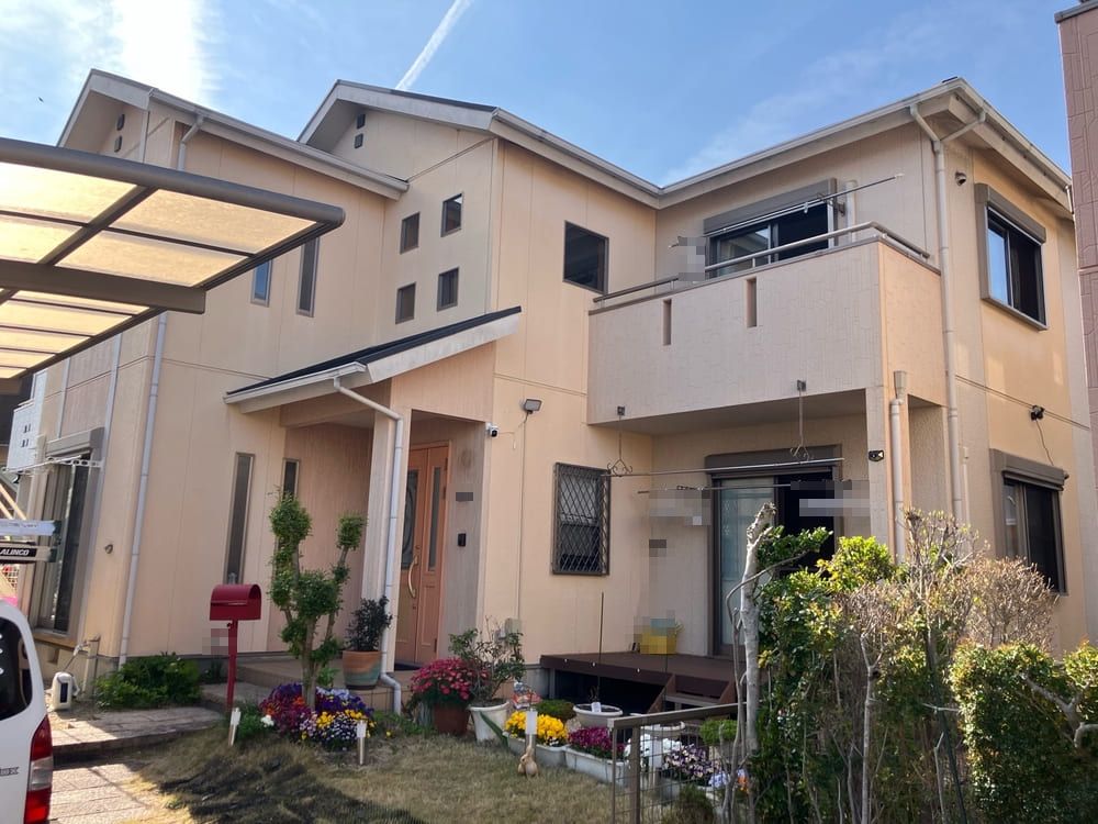 H様(津市)施工前_外壁全体 津市で外壁・屋根塗装をリペイント匠が施工した写真