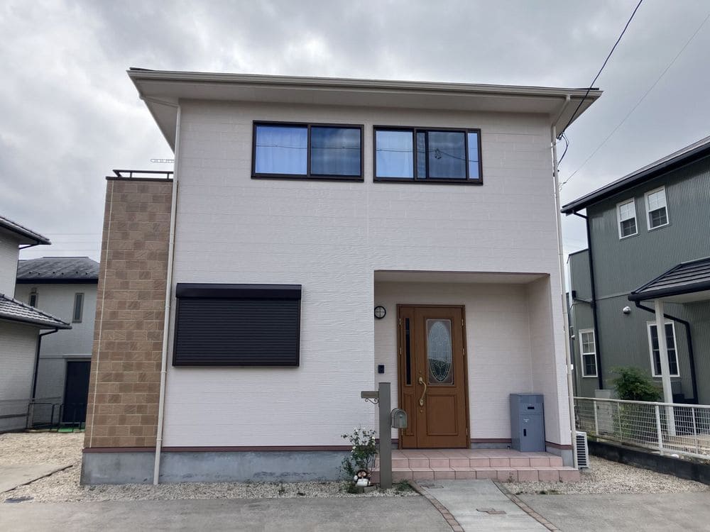亀山市の外壁塗装をリペイント匠が施工した写真