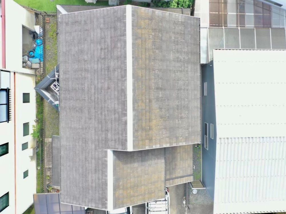 四日市市_I様_屋根全体3(施工前) 四日市市I様邸の屋根工事の施工前