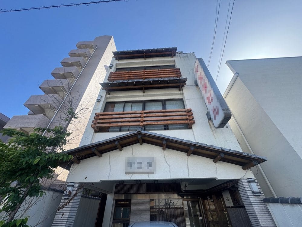 四日市市の外壁塗装をリペイント匠が施工した写真