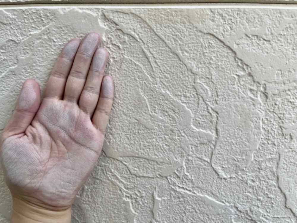もしクリヤー塗装ができないほど劣化していたら？プロの技「再現工法」
