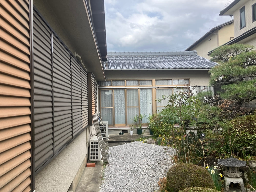 I様(名張り)施工前 (3) 名張市の外壁塗装をリペイント匠が施工した写真