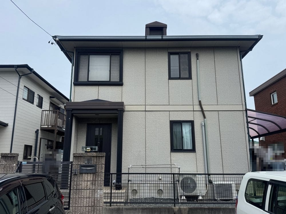 四日市市_T様_外壁全体①(施工前) 四日市市の外壁・屋根塗装をリペイント匠が施工した写真