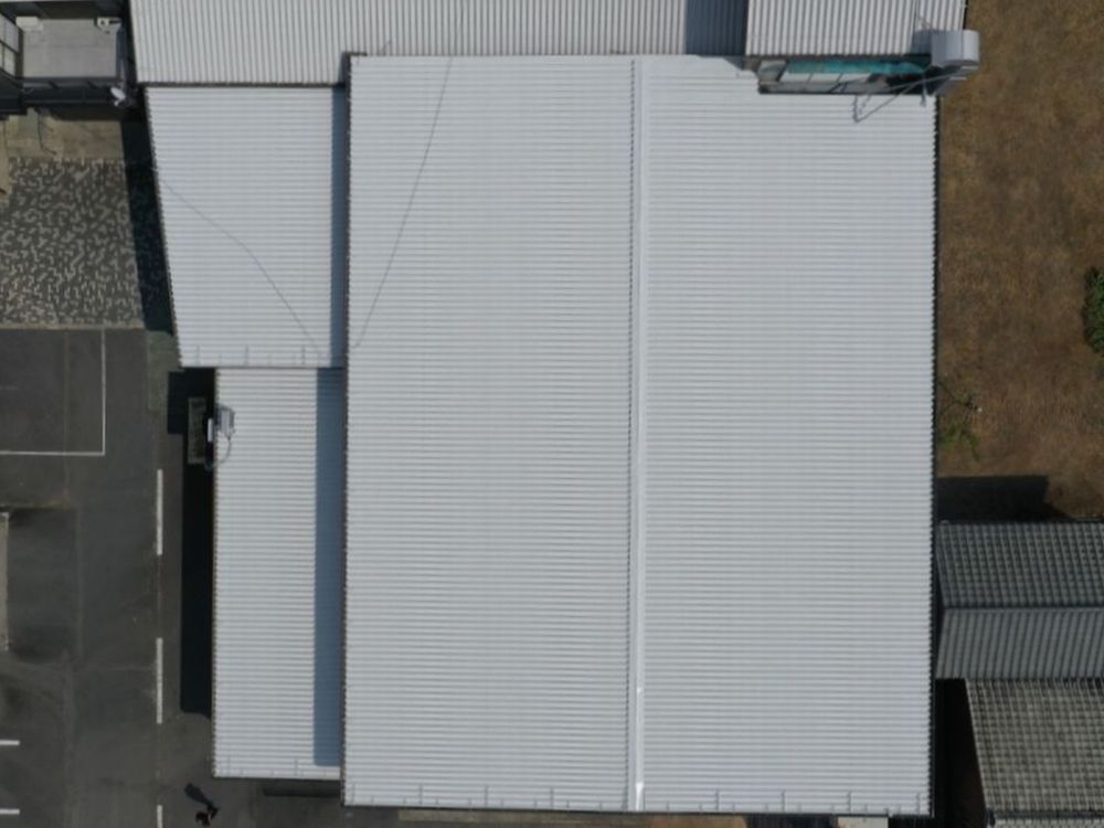 鈴鹿市_I様_屋根_施工後 (2) 鈴鹿市の屋根塗装をリペイント匠が施工した写真