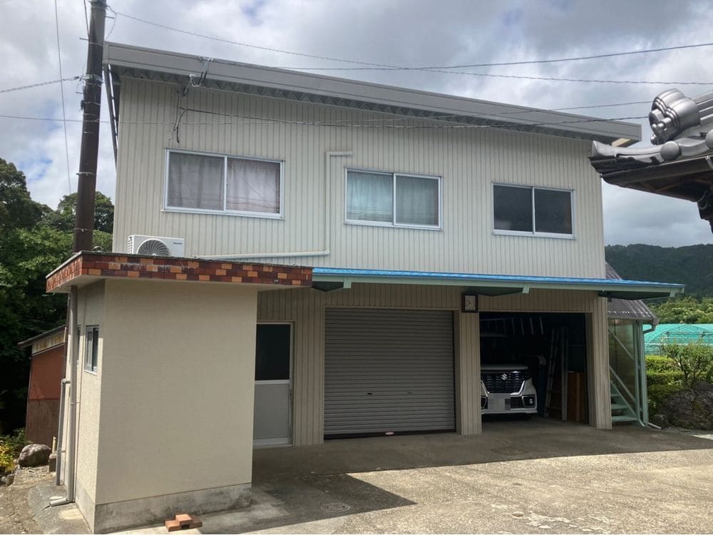 亀山K様施工後① 亀山市の外壁塗装、屋根塗装をリペイント匠が施工した写真