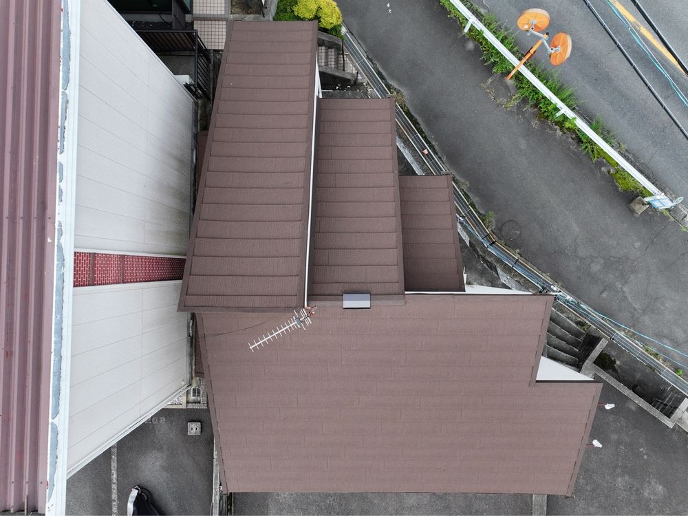 名張市の屋根工事をリペイント匠が施工した写真