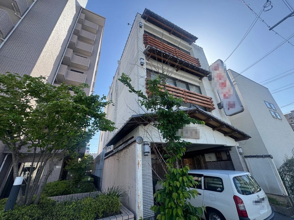 四日市市の外壁塗装をリペイント匠が施工した写真