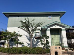 津市の外壁・屋根塗装をリペイント匠が施工した写真