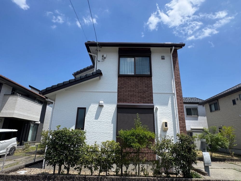 四日市市_M様_外壁全体3(施工後) 四日市市の外壁塗装をリペイント匠が施工した写真