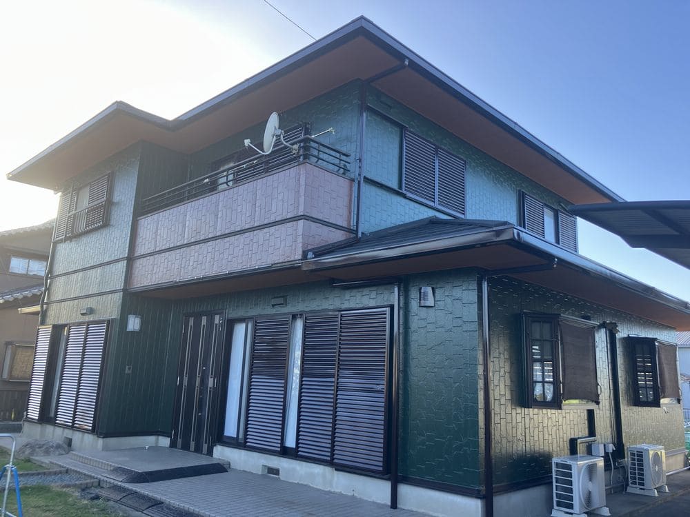 外壁全体_施工後 松阪市で外壁塗装、屋根工事をリペイント匠が施工した写真