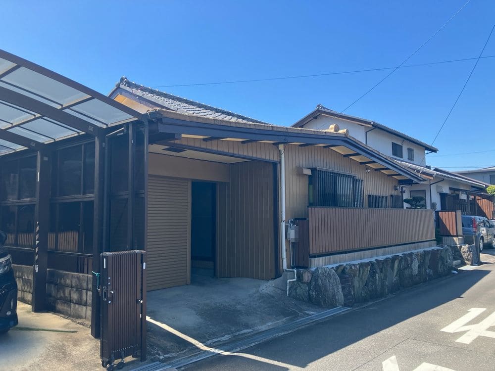 鈴鹿市の外壁塗装をリペイント匠が施工した写真