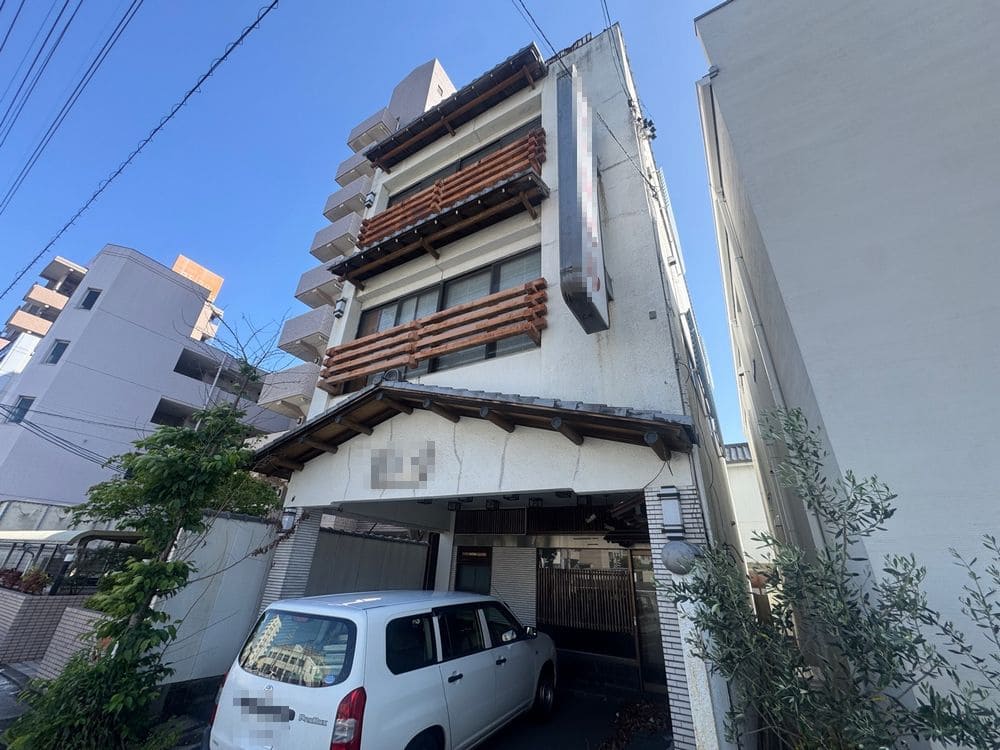 四日市市の外壁塗装をリペイント匠が施工した写真