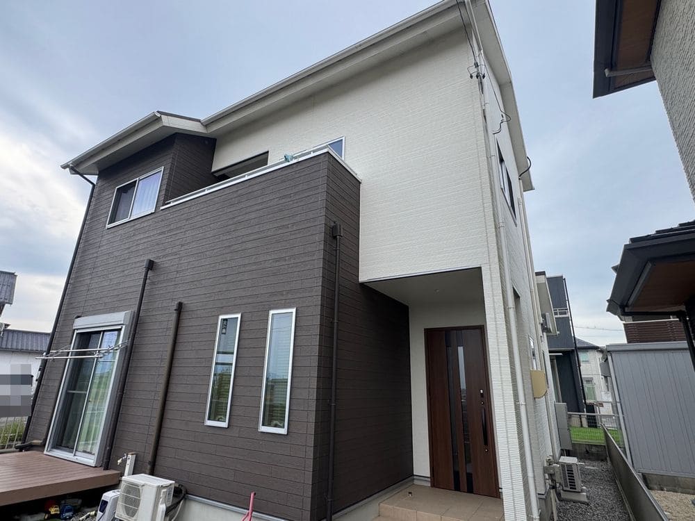 いなべ市の外壁塗装、屋根塗装、防水工事をリペイント匠が施工した写真