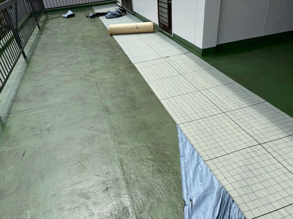 鈴鹿市_A様_防水(シート貼り) 鈴鹿市の防水工事をリペイント匠が施工した写真