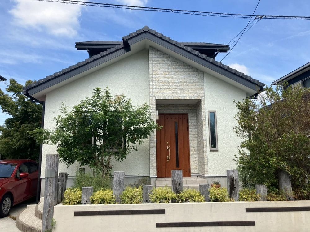 鈴鹿市_T様_施工後 (3) 鈴鹿市の外壁塗装、防水工事をリペイント匠が施工した写真
