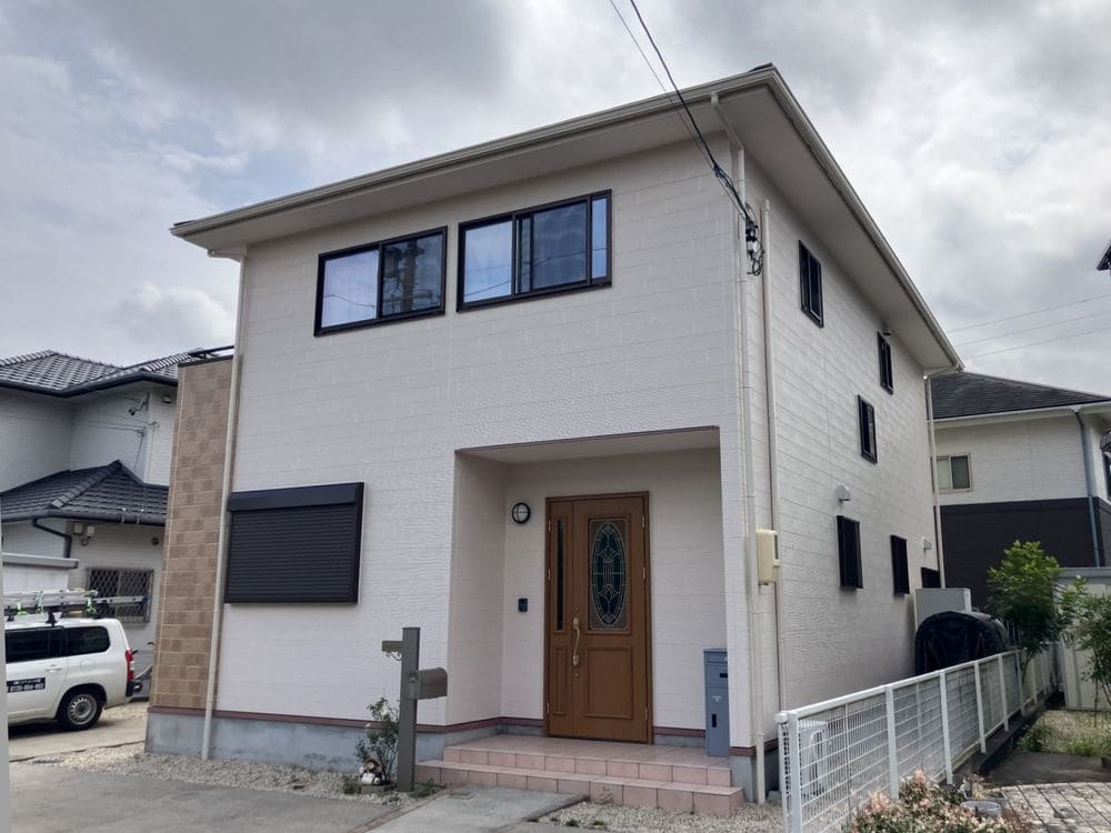 亀山市の外壁塗装をリペイント匠が施工した写真