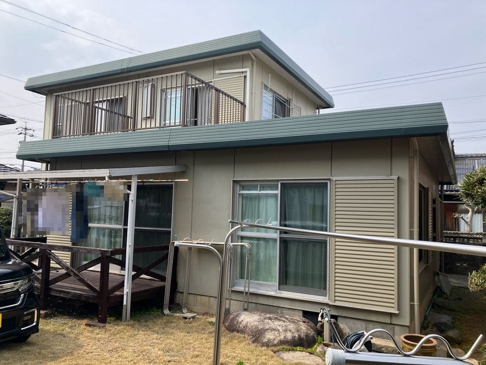 鈴鹿市_K様_施工前_全体 (3) 鈴鹿市の外壁塗装、屋根塗装をリペイント匠が施工した写真