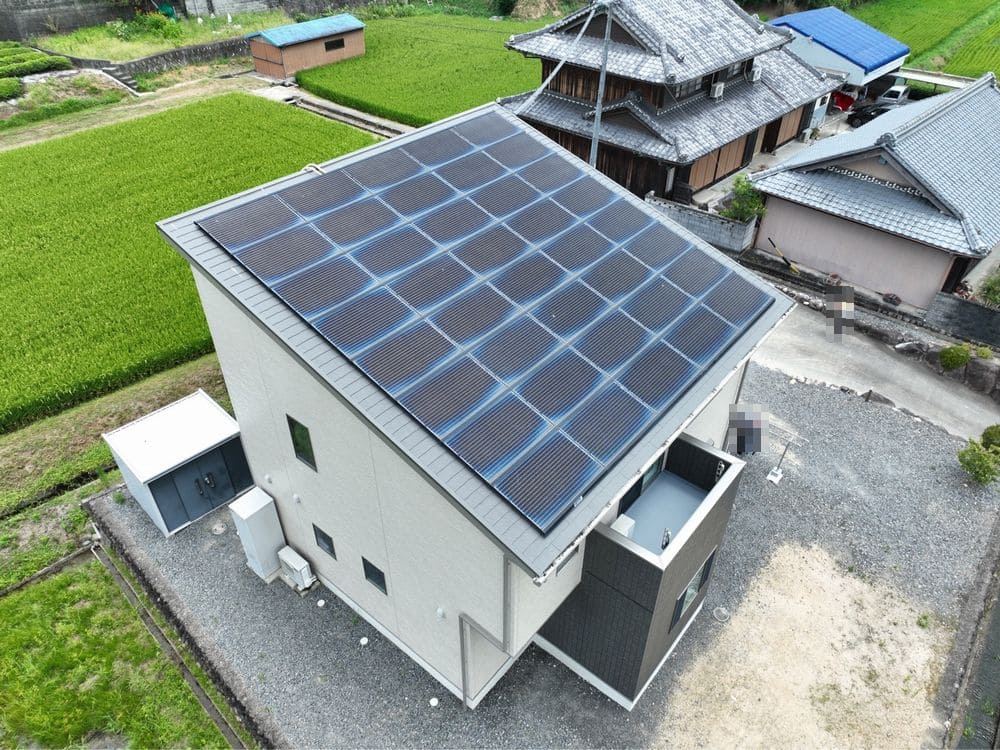四日市市_M様_屋根全体3(施工後) 四日市市の外壁・屋根塗装をリペイント匠が施工した写真