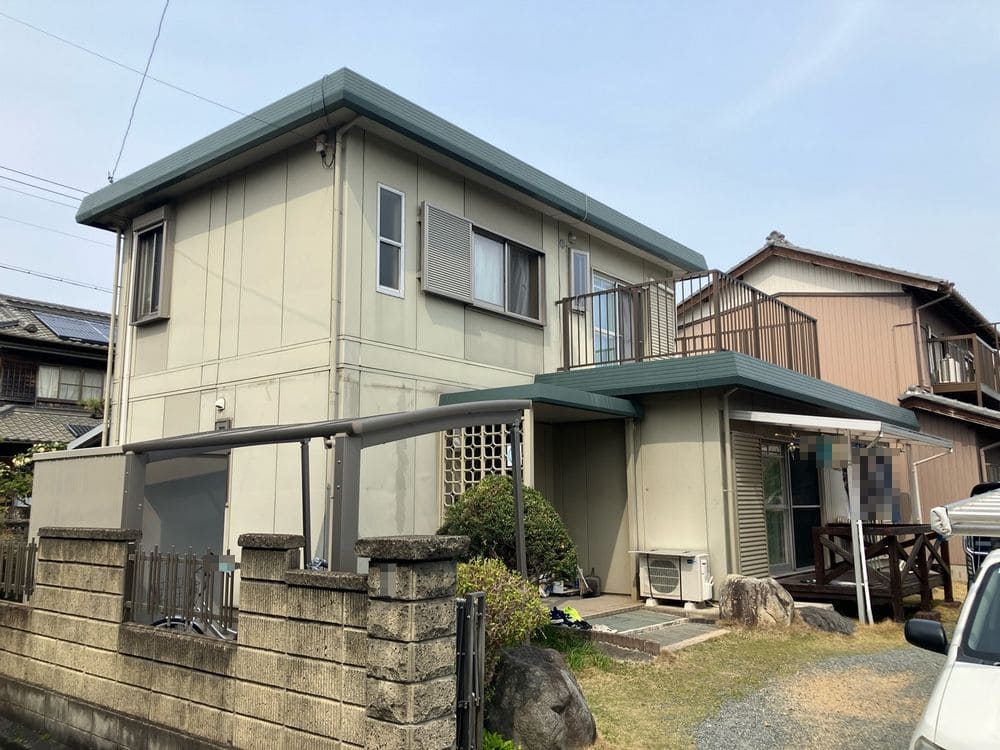 鈴鹿市_K様_施工前_全体 鈴鹿市の外壁塗装、屋根塗装をリペイント匠が施工した写真