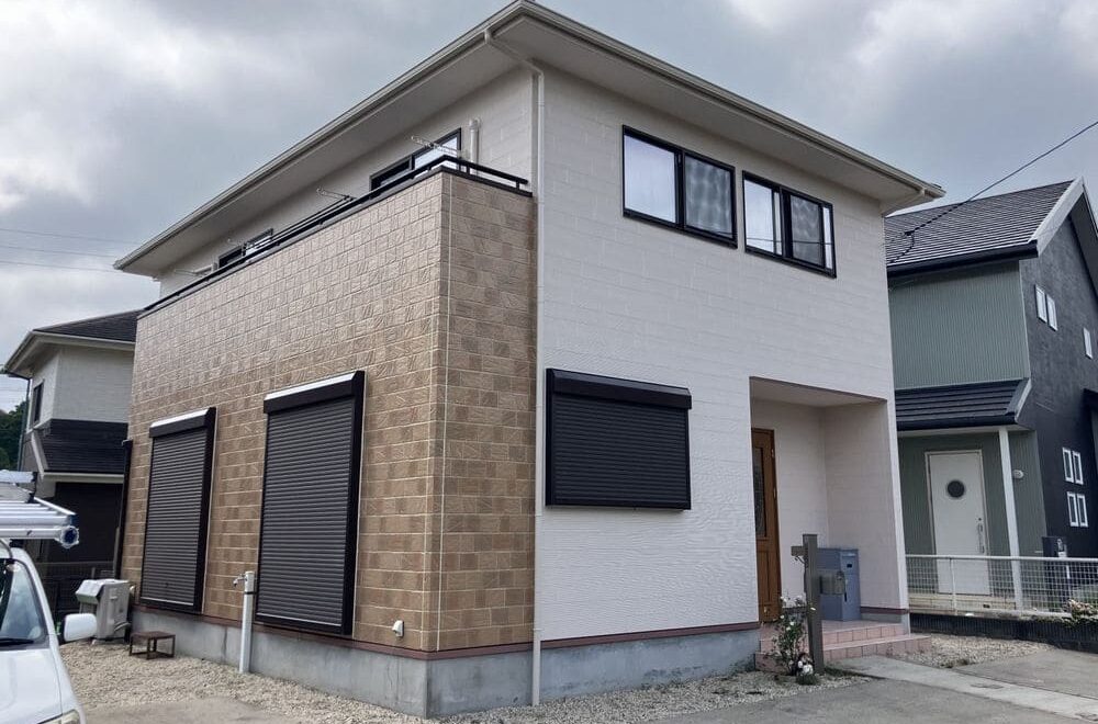 亀山市の外壁塗装をリペイント匠が施工した写真