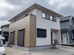 Y様亀山市施工後_外壁全体 亀山市の外壁塗装をリペイント匠が施工した写真