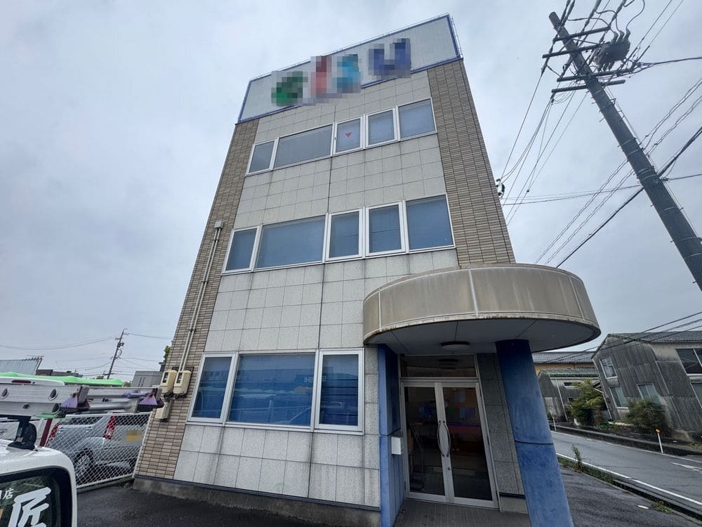 四日市市の外壁・屋根塗装をリペイント匠が施工した写真