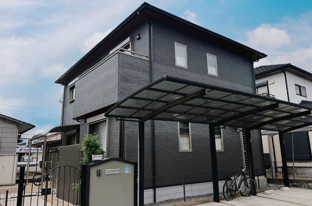四日市市の外壁・屋根塗装をリペイント匠が施工した写真