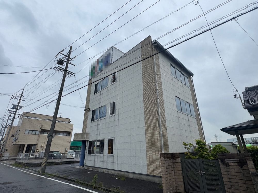 四日市市の外壁・屋根塗装をリペイント匠が施工した写真
