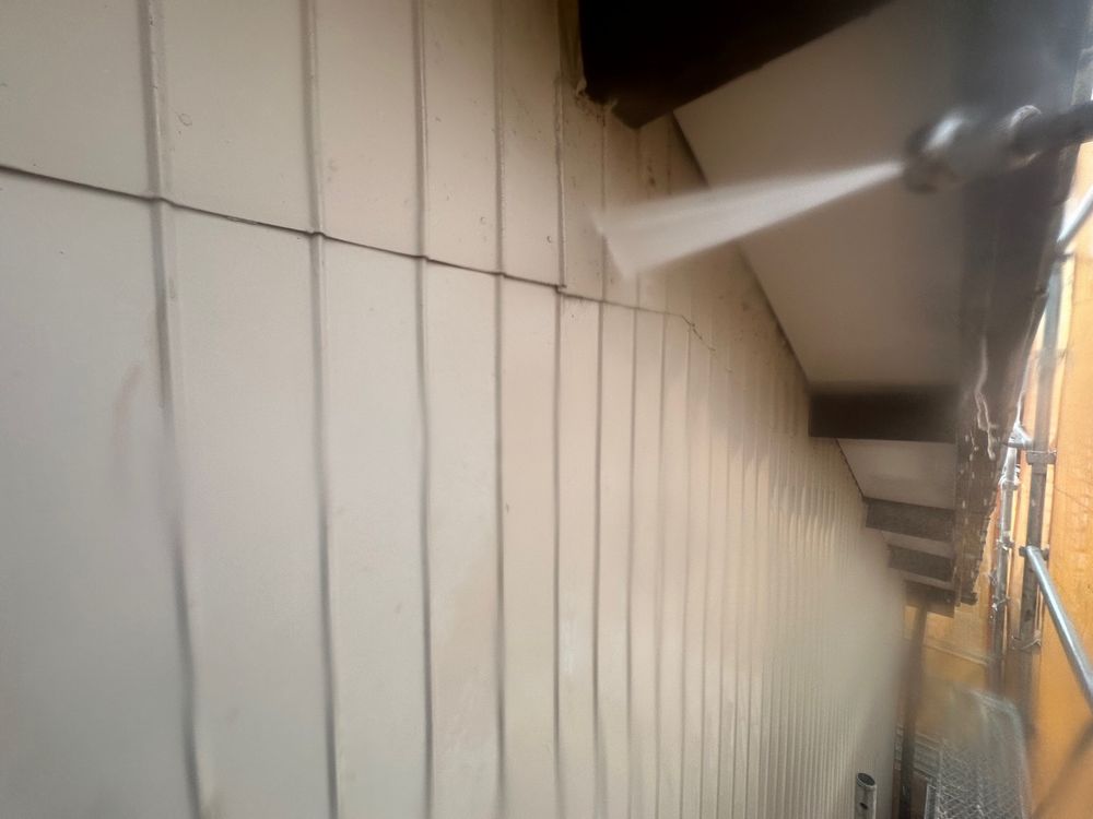 四日市市の外壁塗装をリペイント匠が施工した写真