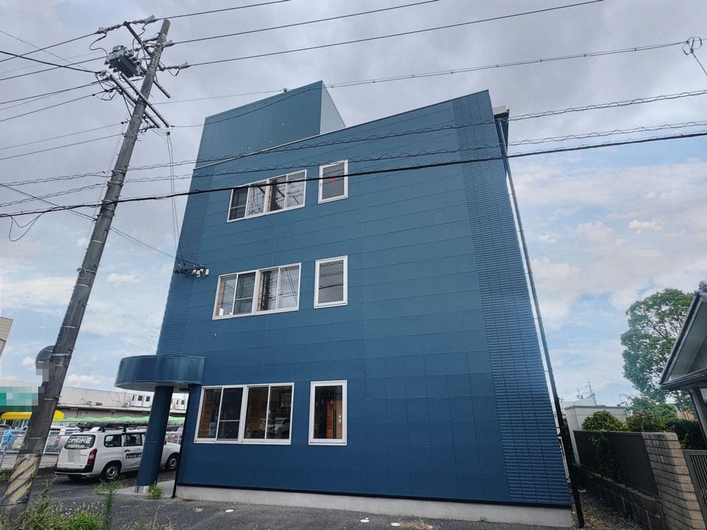 四日市市の外壁・屋根塗装をリペイント匠が施工した写真