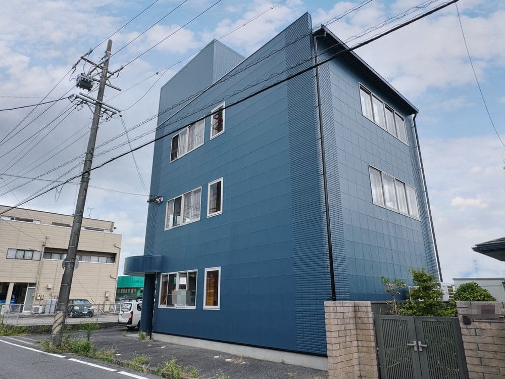 四日市市の外壁・屋根塗装をリペイント匠が施工した写真